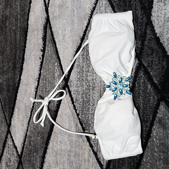 VICTORIA SECRET 2013 RHINESTONES METAL ACCENT HALTER BANDEAU BIKINI SWIMSUIT - Picture 2 of 16